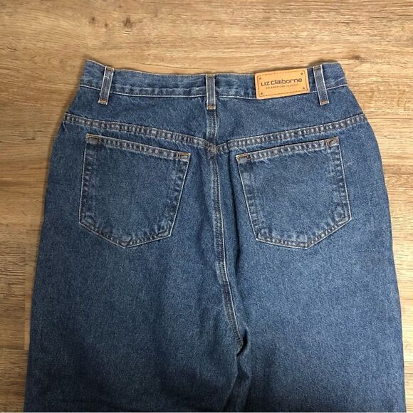 Liz Claiborne women’s classic fit Jeans, Size 12 short - Picture 8 of 9